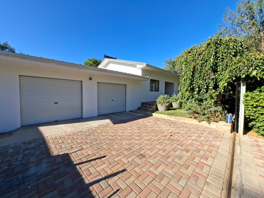 4 Bedroom Property for Sale in Klawer Western Cape